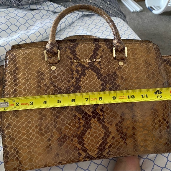 Michael Kors Python Selma Satchel. Pristine! Detachable shoulder strap. Classic! - Picture 2 of 5